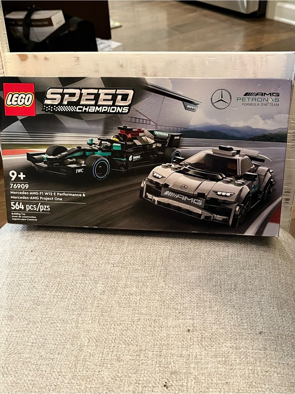 Lego Speed Champions Mercedes-AMG Set - 76909 564 pieces New